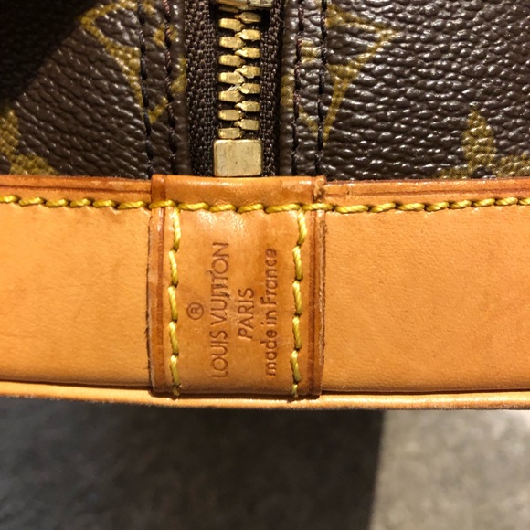 Authentic Louis Vuitton Alma PM INCLUDES lock & matching key 🔑 - Picture 11 of 16